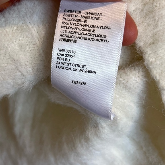 Urban Outfitters Eyelash Knit Rochelle Fuzzy White Cropped Cardigan XL - Picture 8 of 9